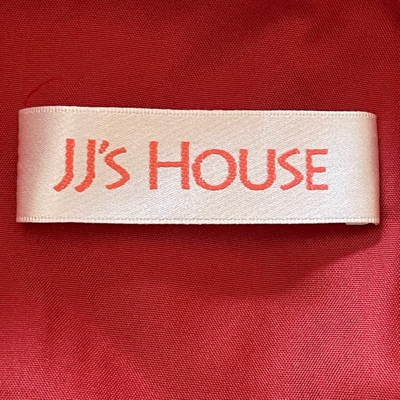 JJ’s House Vermilion Dress Size 18W
Bust 45” Waist 38.50” - Picture 12 of 15